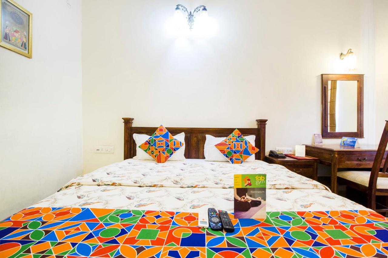 Hotel Raj Kothi Jaipur Airport Buitenkant foto