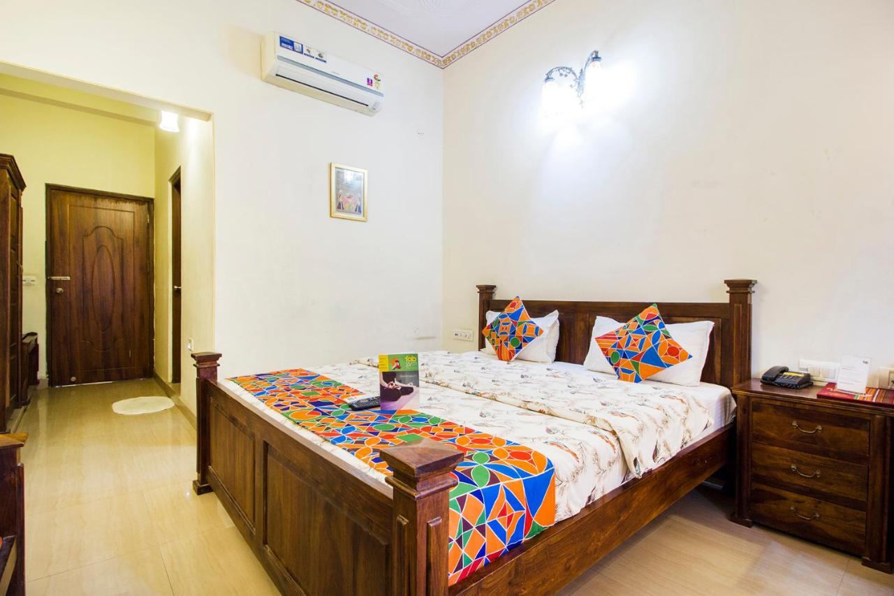 Hotel Raj Kothi Jaipur Airport Buitenkant foto