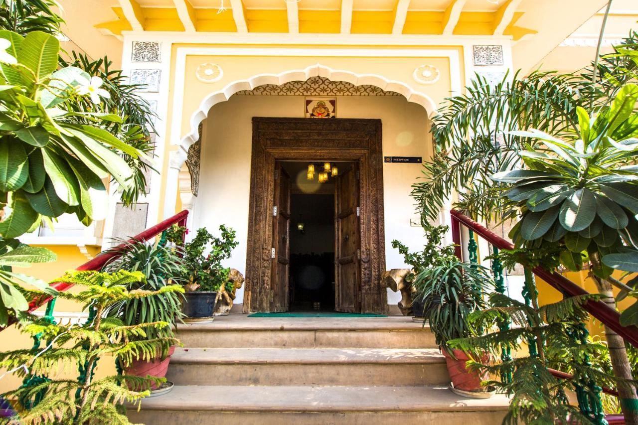 Hotel Raj Kothi Jaipur Airport Buitenkant foto
