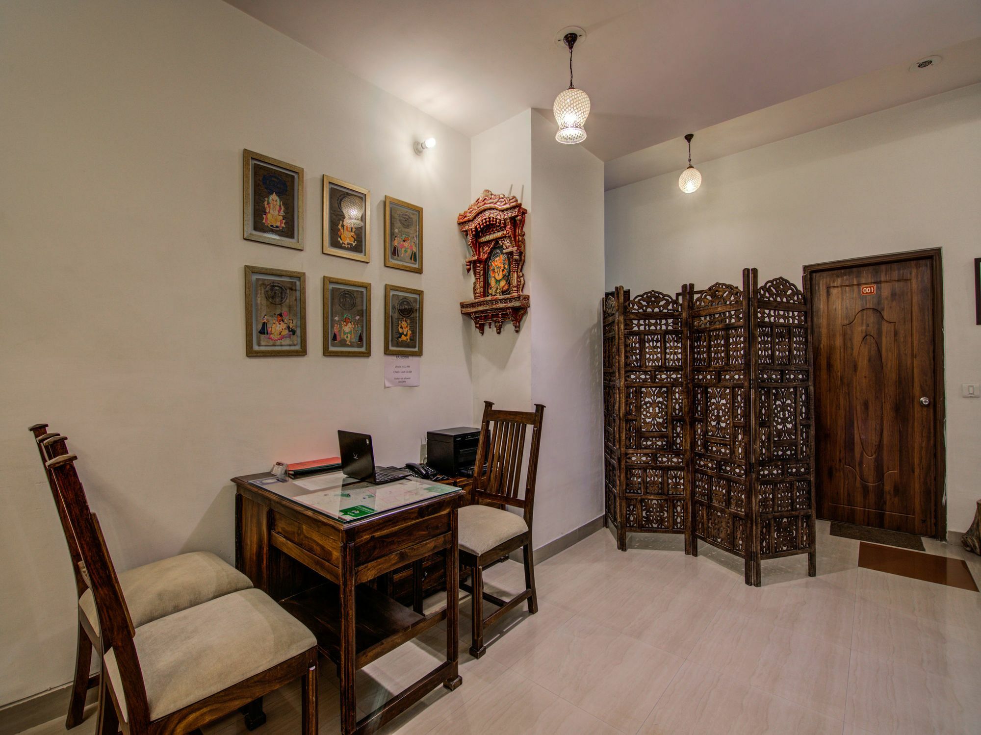 Hotel Raj Kothi Jaipur Airport Buitenkant foto