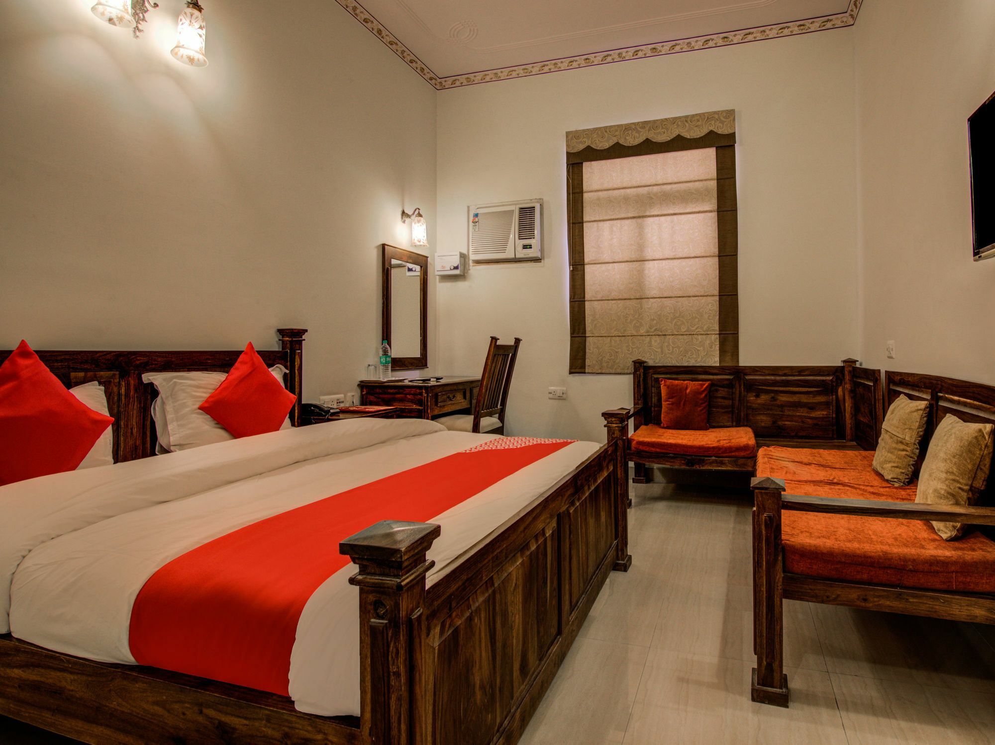 Hotel Raj Kothi Jaipur Airport Buitenkant foto
