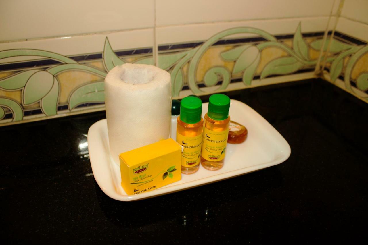 Hotel Raj Kothi Jaipur Airport Buitenkant foto
